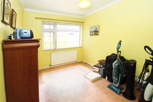 Station Road Alresford- click for photo gallery